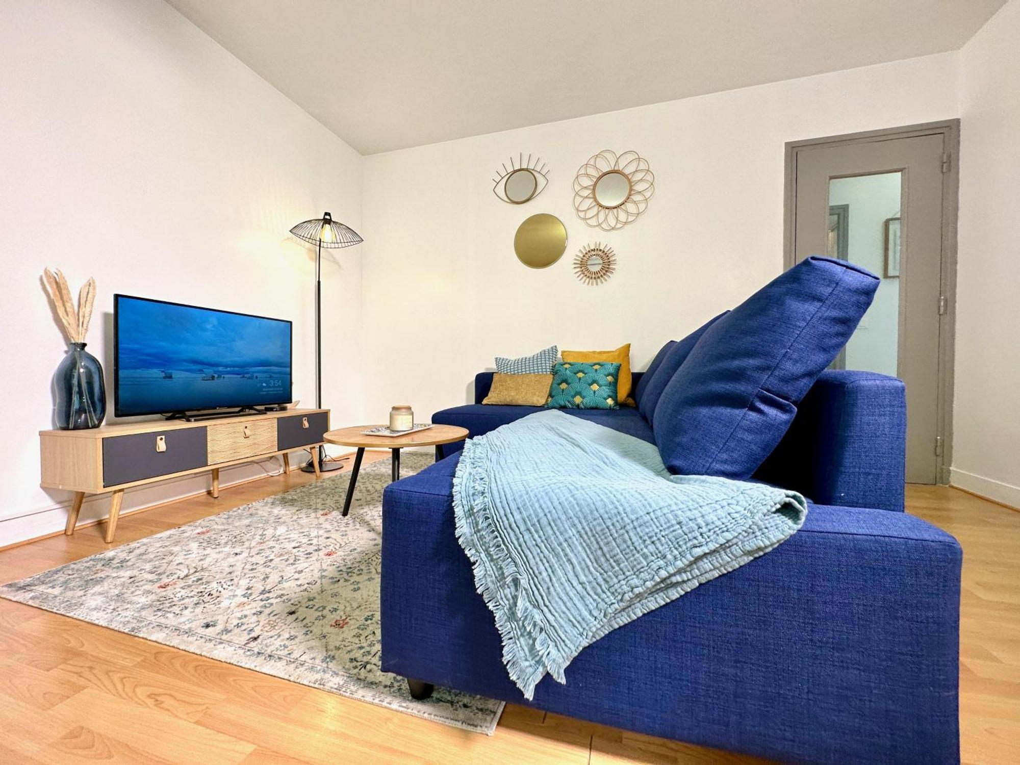 Le Bleu Soleil - A 2 Min Du Metro - 7 Min De Paris Apartman Maisons-Alfort Kültér fotó